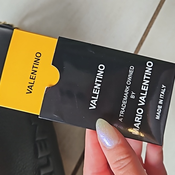 NWT Valentino Bella Logo Black Leather Crossbody Bag Gold Chain Tassel - Picture 8 of 9